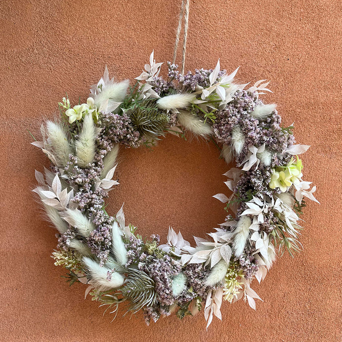 krans med tørrede blomster