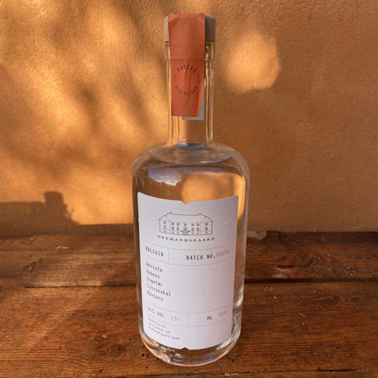 Æblegin 500ml fra Oremandsgaard. Lokalproduceret specialitet.