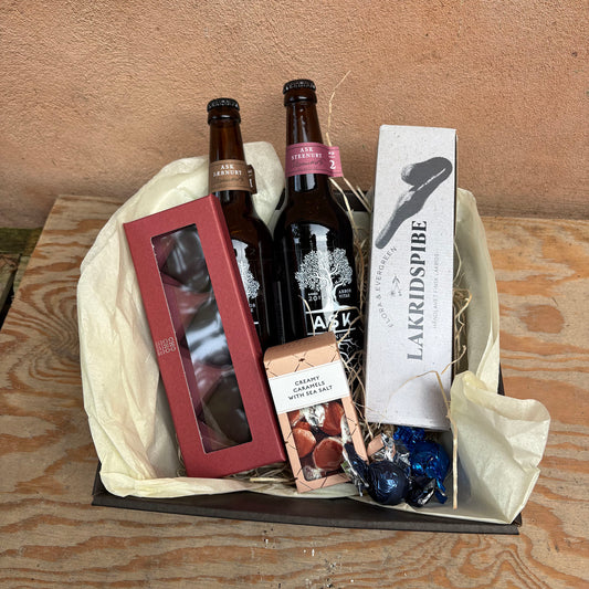 Gavekurv med øl og delikatesser