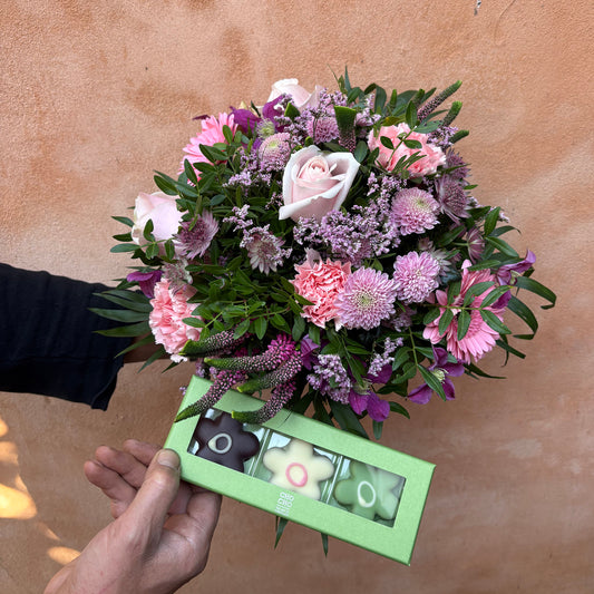 Buket med marcipanblomster